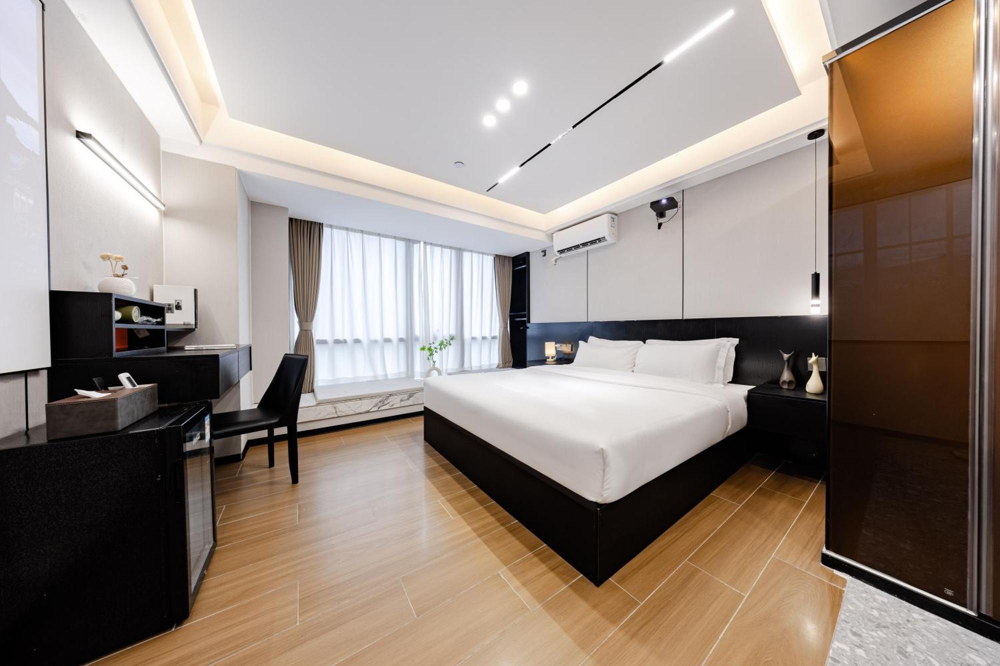 Yu Manju High-Floor Huge-Screen Audiovisual Hotel-Guangzhou Tower Zhujiang New Town Sports West Road Branch מראה חיצוני תמונה