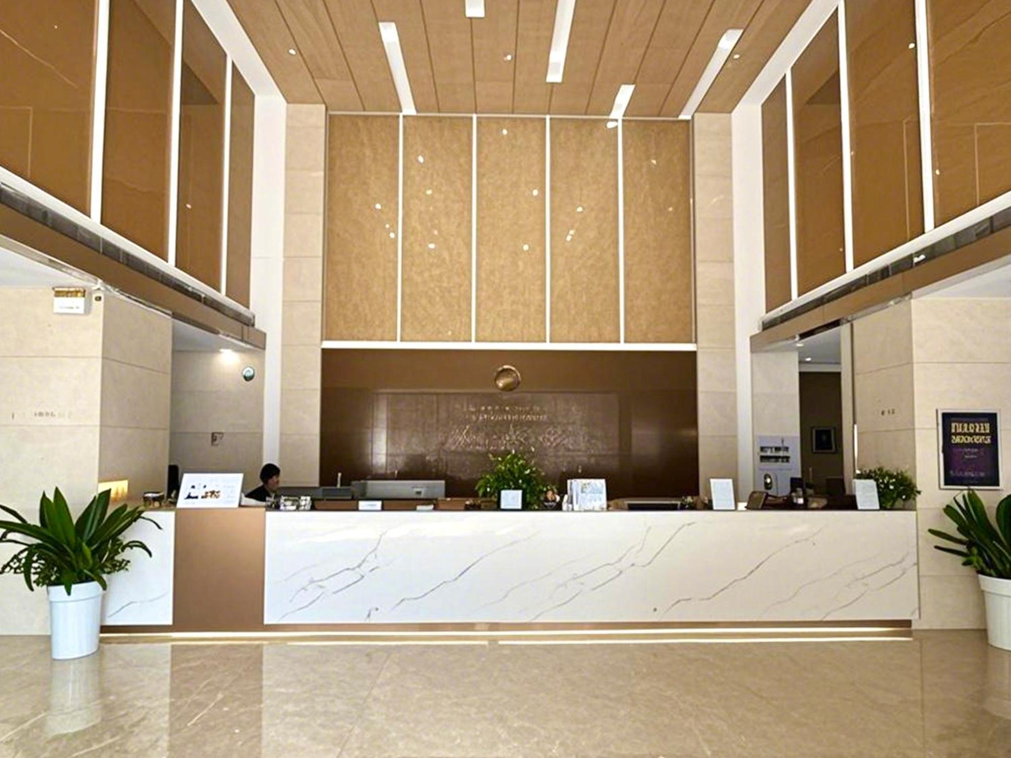Yu Manju High-Floor Huge-Screen Audiovisual Hotel-Guangzhou Tower Zhujiang New Town Sports West Road Branch מראה חיצוני תמונה